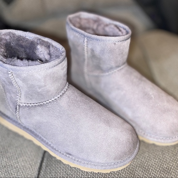 UGG Classic Short II Boots - Woman’s Brand NEW - Picture 4 of 9